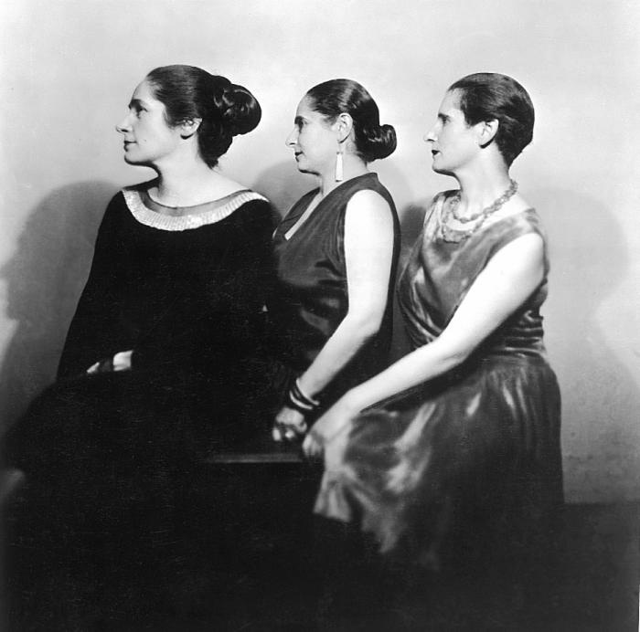 Иллюстрация к книге — Елена Рубинштейн. Женщина, сотворившая красоту [i_005.jpg]