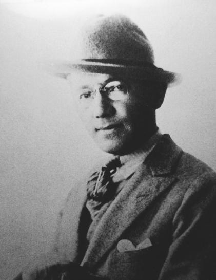 Иллюстрация к книге — Елена Рубинштейн. Женщина, сотворившая красоту [i_006.jpg]