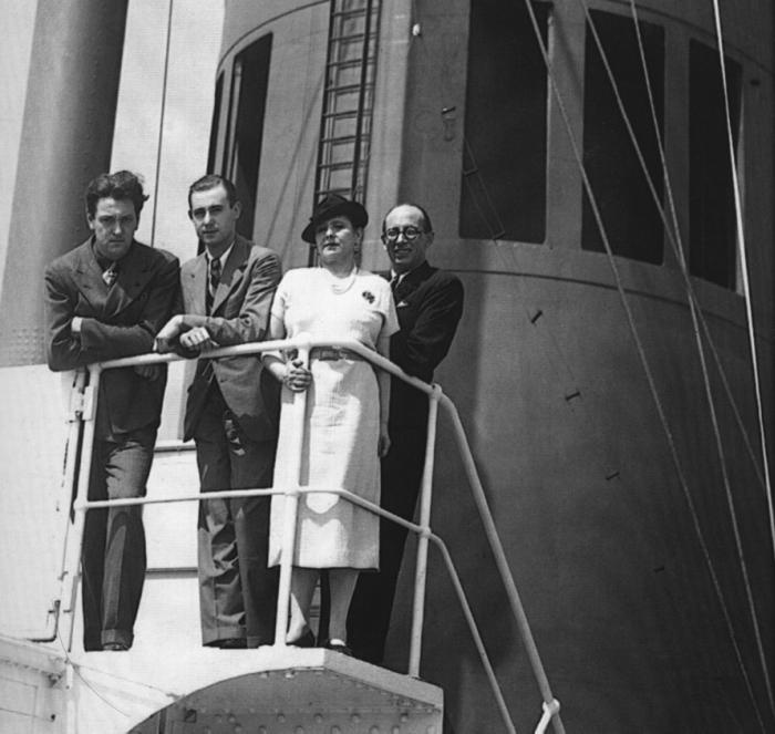 Иллюстрация к книге — Елена Рубинштейн. Женщина, сотворившая красоту [i_007.jpg]