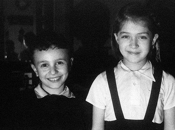 Иллюстрация к книге — Счастливая девочка растет [i_004.jpg]