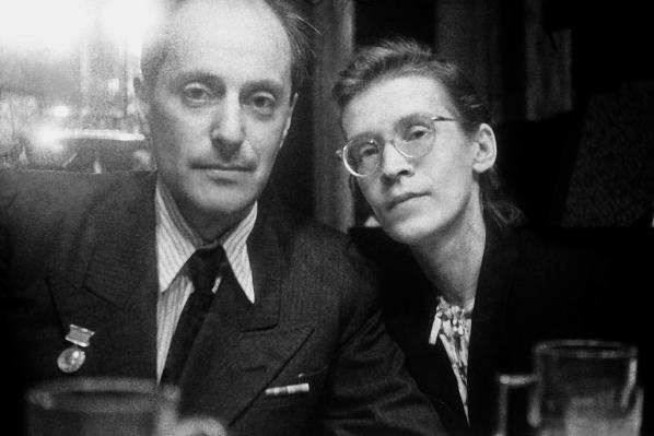 Иллюстрация к книге — Счастливая девочка растет [i_064.jpg]