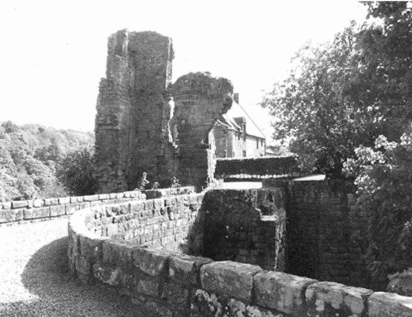 Иллюстрация к книге — Шотландские замки. От Эдинбурга до Инвернесса [i_014.jpg]