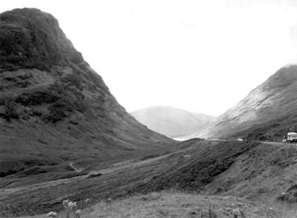 Иллюстрация к книге — Шотландские замки. От Эдинбурга до Инвернесса [i_025.jpg]