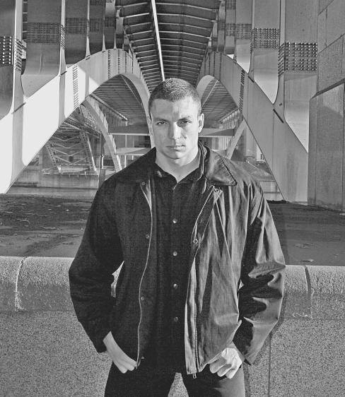 Иллюстрация к книге — Тьма. Конец Тьмы [avtor.jpg]