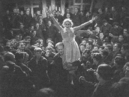 Иллюстрация к книге — Горы, моря и гиганты [i_008.jpg]