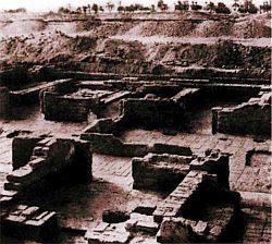 Иллюстрация к книге — Нефертити и Эхнатон [i_047.jpg]