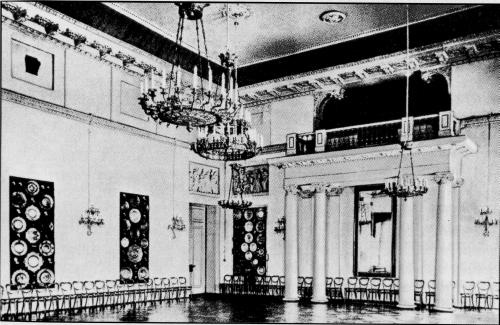 Иллюстрация к книге — Боярские дворы [i_032.jpg]