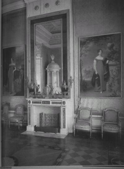 Иллюстрация к книге — Боярские дворы [i_097.jpg]