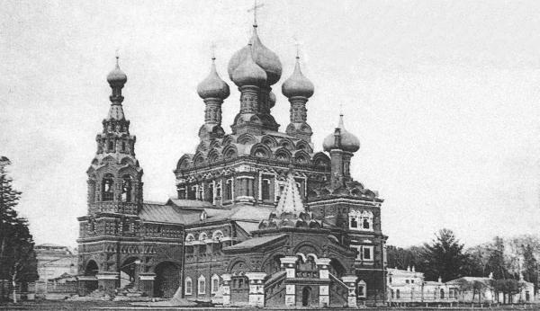 Иллюстрация к книге — Боярские дворы [i_101.jpg]