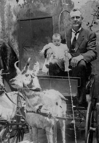 Иллюстрация к книге — Город Пустых. Побег из дома странных детей [i_030.jpg]