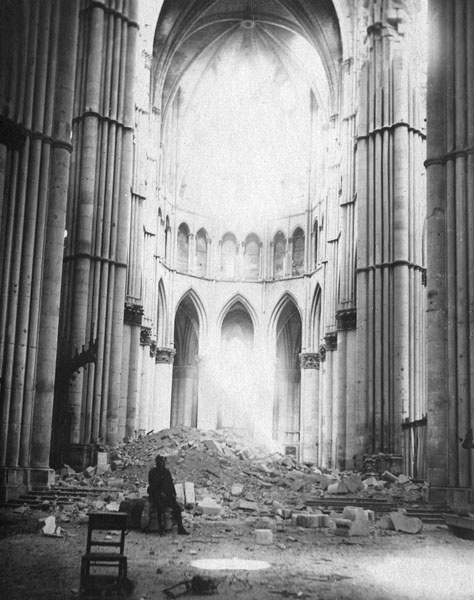 Иллюстрация к книге — Город Пустых. Побег из дома странных детей [i_041.jpg]