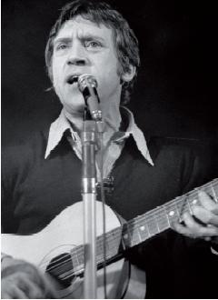 Иллюстрация к книге — Цветок живой, благоуханный… (сборник) [_15.jpg]