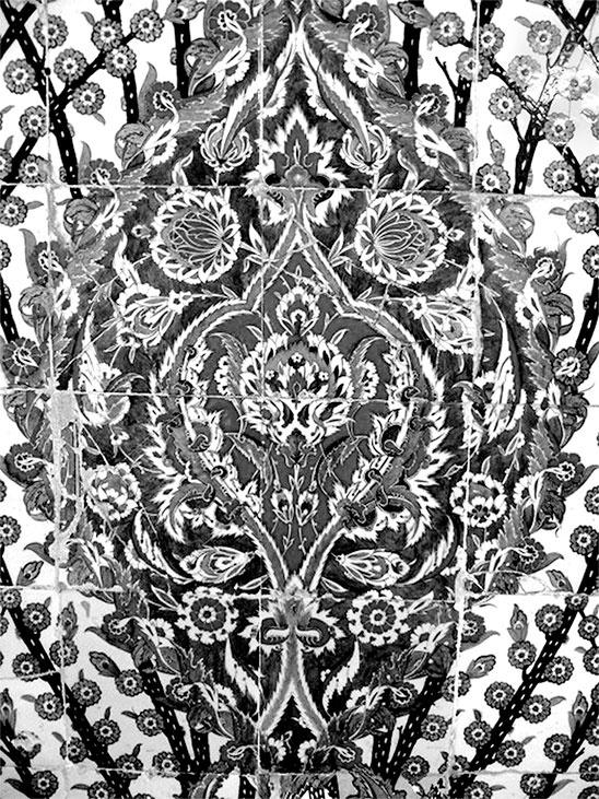 Иллюстрация к книге — Роксолана. В гареме Сулеймана Великолепного [i_016.jpg]