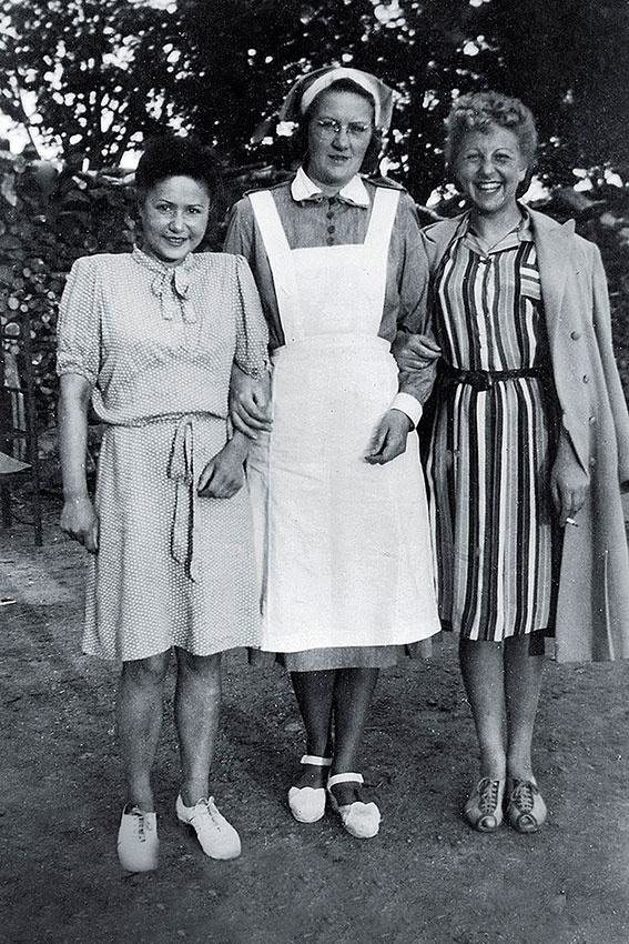 Иллюстрация к книге — Танцующая в Аушвице [i_041.jpg]