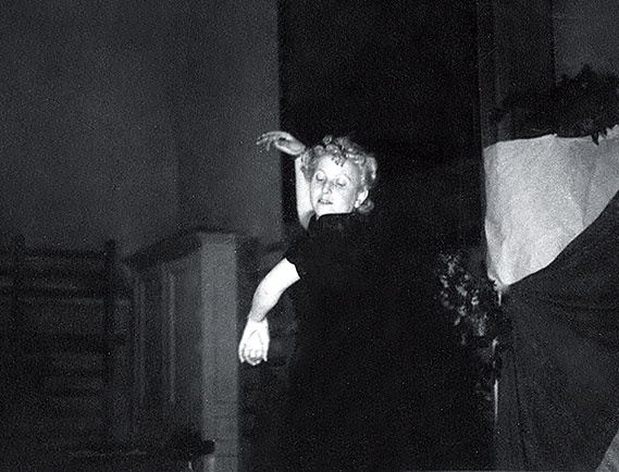 Иллюстрация к книге — Танцующая в Аушвице [i_043.jpg]