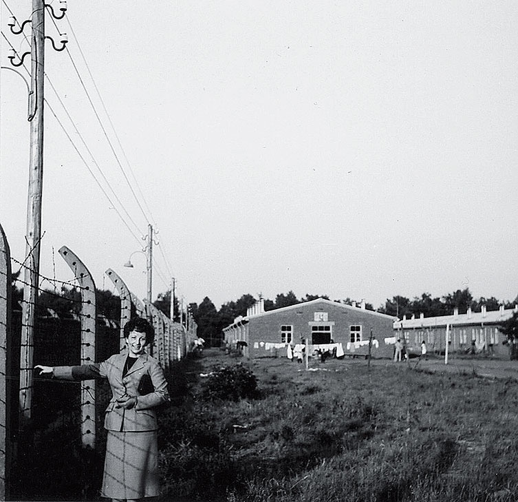 Иллюстрация к книге — Танцующая в Аушвице [i_053.jpg]