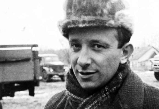 Иллюстрация к книге — Записки кинорежиссера о многих и немного о себе [i_006.jpg]