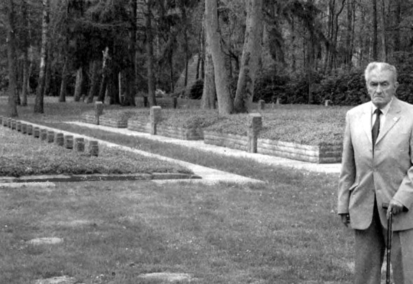 Иллюстрация к книге — Записки рядового радиста. Фронт. Плен. Возвращение. 1941-1946 [i_015.jpg]