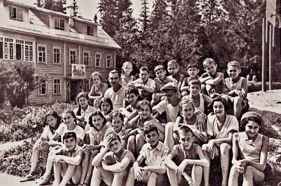 Иллюстрация к книге — Странники войны. Воспоминания детей писателей. 1941-1944 [Autogen_eBook_id189.jpg]