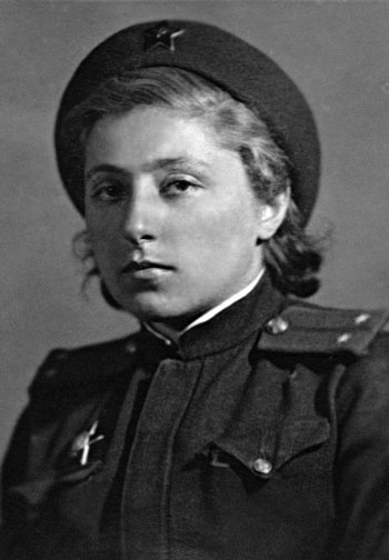 Иллюстрация к книге — За плечами ХХ век [Autogen_eBook_id21.jpg]