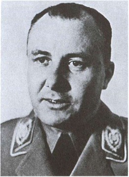 Иллюстрация к книге — Мартин Борман. Неизвестный рейхслейтер. 1936-1945 [i_004.jpg]