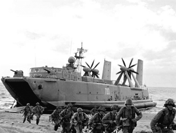 Иллюстрация к книге — Англосаксонская мировая империя [i_014.jpg]