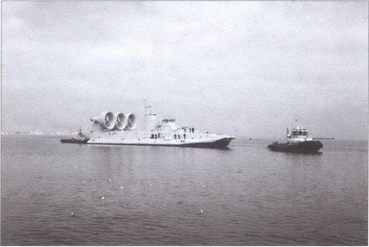 Иллюстрация к книге — "Непотопляемый авианосец" Крым. 1945-2014 [i_029.jpg]