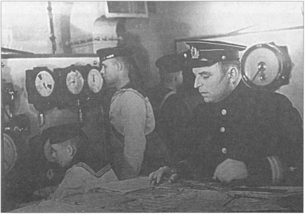 Иллюстрация к книге — Адмирал Октябрьский против Муссолини [_16.jpg]