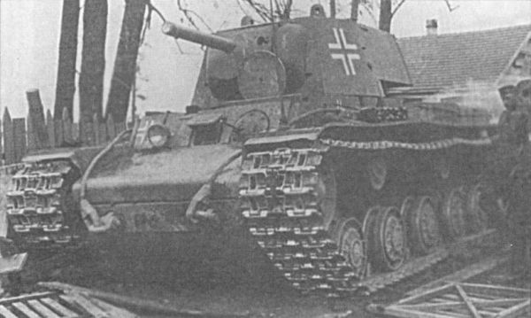 Иллюстрация к книге — Адмирал Октябрьский против Муссолини [_29.jpg]