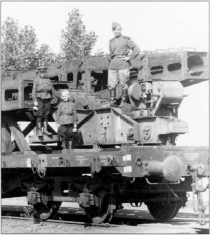 Иллюстрация к книге — Время больших пушек. Битвы за Ленинград и Севастополь [Autogen_eBook_id109.jpg]