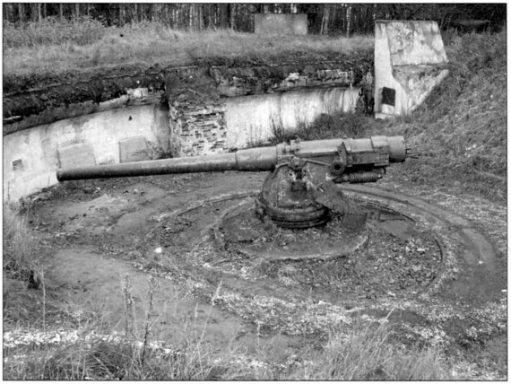 Иллюстрация к книге — Время больших пушек. Битвы за Ленинград и Севастополь [Autogen_eBook_id54.jpg]