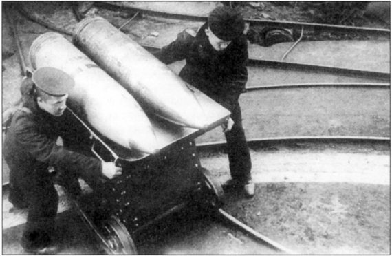 Иллюстрация к книге — Время больших пушек. Битвы за Ленинград и Севастополь [Autogen_eBook_id63.jpg]