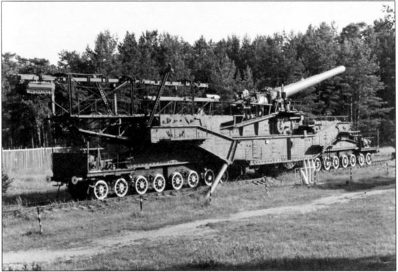 Иллюстрация к книге — Время больших пушек. Битвы за Ленинград и Севастополь [Autogen_eBook_id72.jpg]