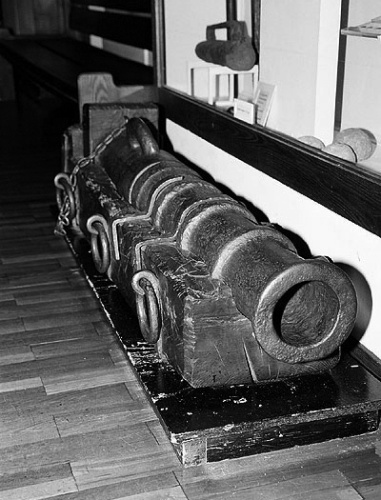 Иллюстрация к книге — Прибалтийский фугас Петра Великого [i_040.jpg]