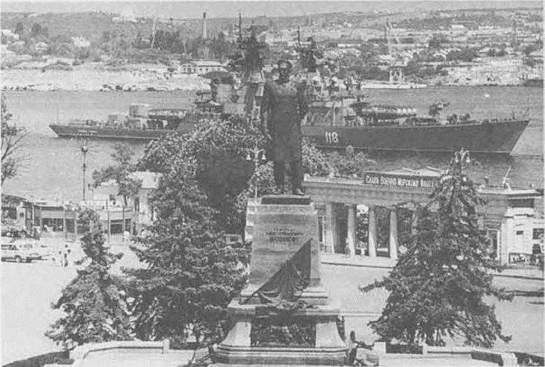 Иллюстрация к книге — Трагедии Севастопольской крепости [i_123.jpg]