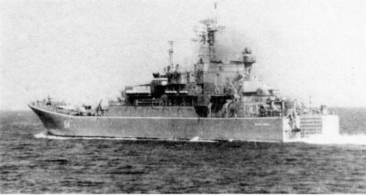 Иллюстрация к книге — Черноморский флот в трех войнах и трех революциях [i_097.jpg]