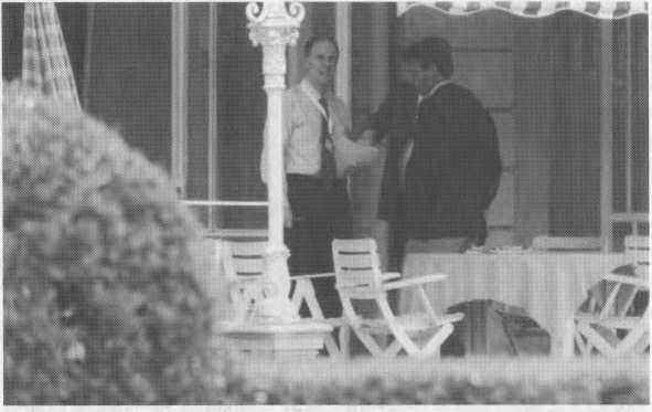 Иллюстрация к книге — Кто правит миром? Или вся правда о Бильдербергском клубе [i_003.jpg]