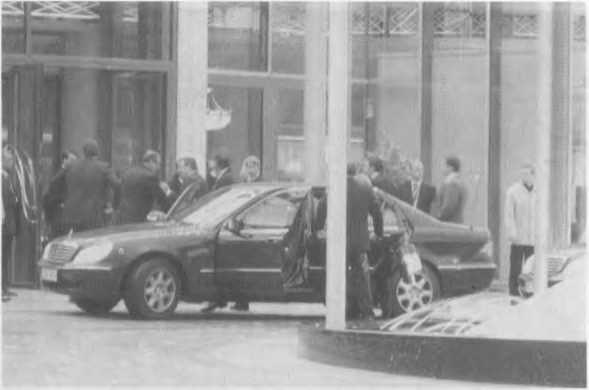 Иллюстрация к книге — Кто правит миром? Или вся правда о Бильдербергском клубе [i_006.jpg]