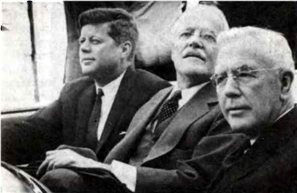 Иллюстрация к книге — ЦРУ против КГБ. Искусство шпионажа [i_017.jpg]