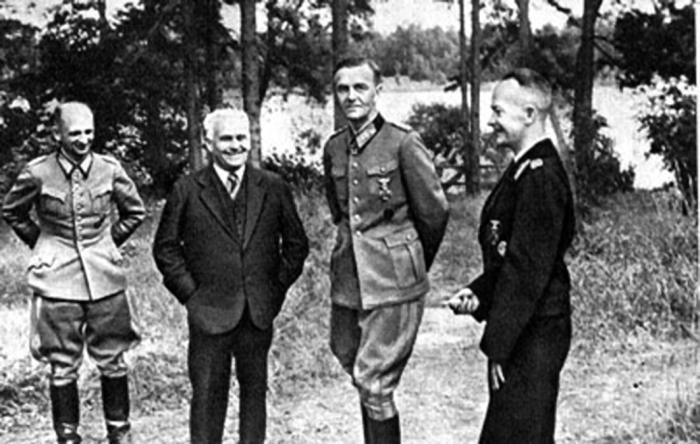 Иллюстрация к книге — «Пушечное мясо» Черчилля. Безоговорочная капитуляция [Autogen_eBook_id33.jpg]