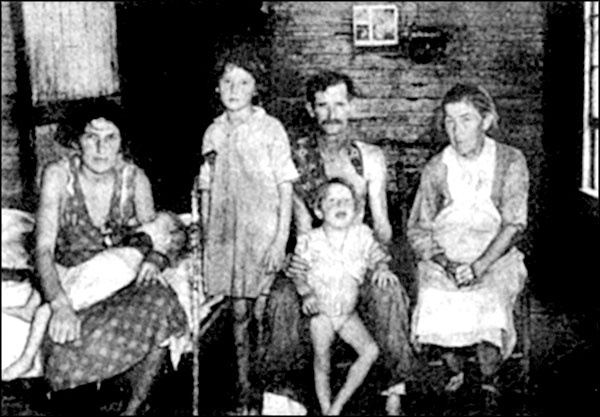 Иллюстрация к книге — "Крестовый поход на Восток". Гитлеровская Европа против России [_059.jpg]