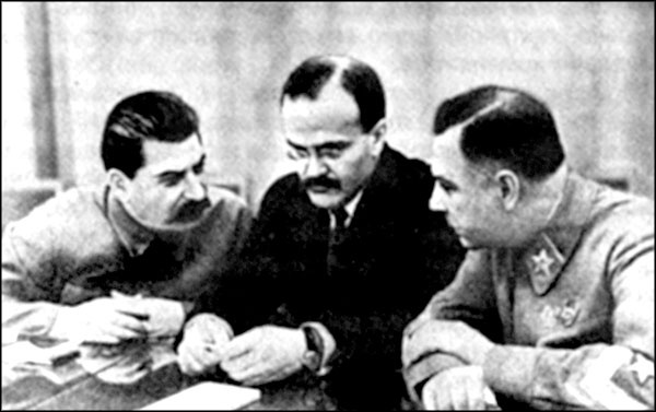 Иллюстрация к книге — "Крестовый поход на Восток". Гитлеровская Европа против России [_128.jpg]