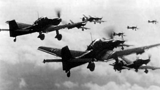 Иллюстрация к книге — Асы и пропаганда. Дутые победы Люфтваффе [i_042.jpg]