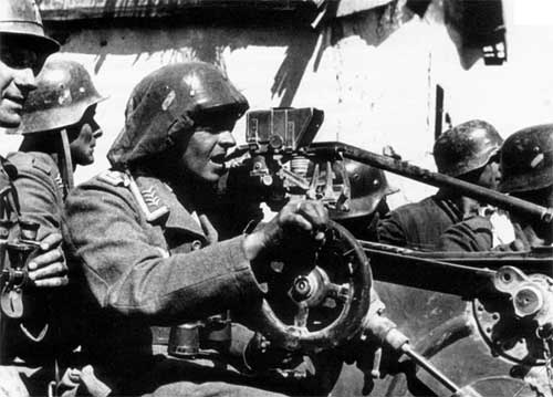 Иллюстрация к книге — Асы и пропаганда. Дутые победы Люфтваффе [i_069.jpg]