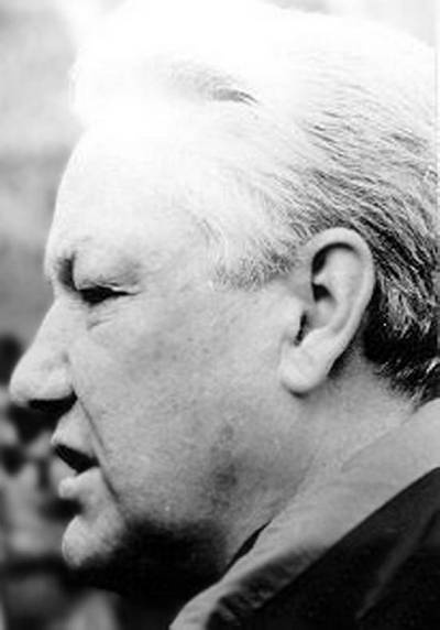 Иллюстрация к книге — Госбесы. Кровавая гэбня и "живой труп" [i_011.jpg]