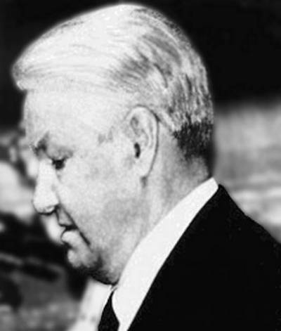 Иллюстрация к книге — Госбесы. Кровавая гэбня и "живой труп" [i_018.jpg]