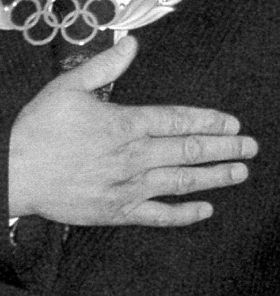 Иллюстрация к книге — Госбесы. Кровавая гэбня и "живой труп" [i_025.jpg]