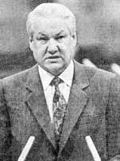 Иллюстрация к книге — Госбесы. Кровавая гэбня и "живой труп" [i_033.jpg]