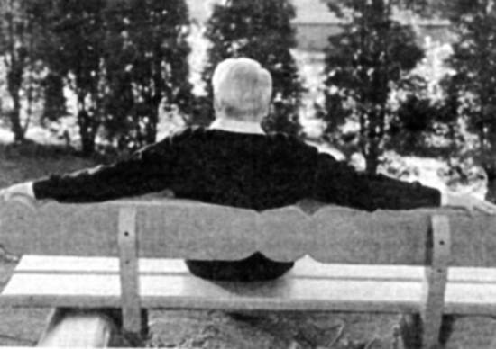 Иллюстрация к книге — Госбесы. Кровавая гэбня и "живой труп" [i_038.jpg]