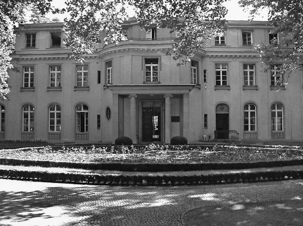 Иллюстрация к книге — Гестапо. Террор без границ [pic_29.jpg]